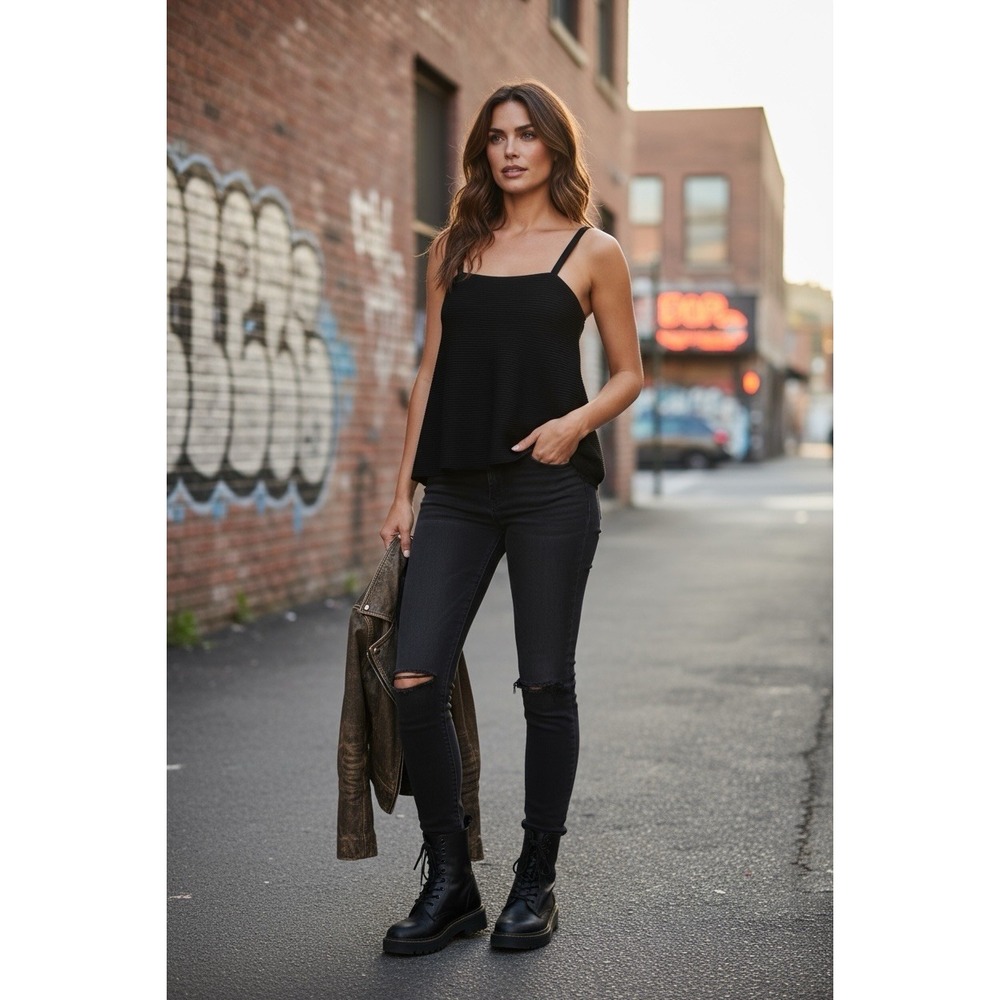NWT 🤑Anthropologie 🖤Black Ribbed Pleated Spaghetti Strap Baby Doll Top $138-S
